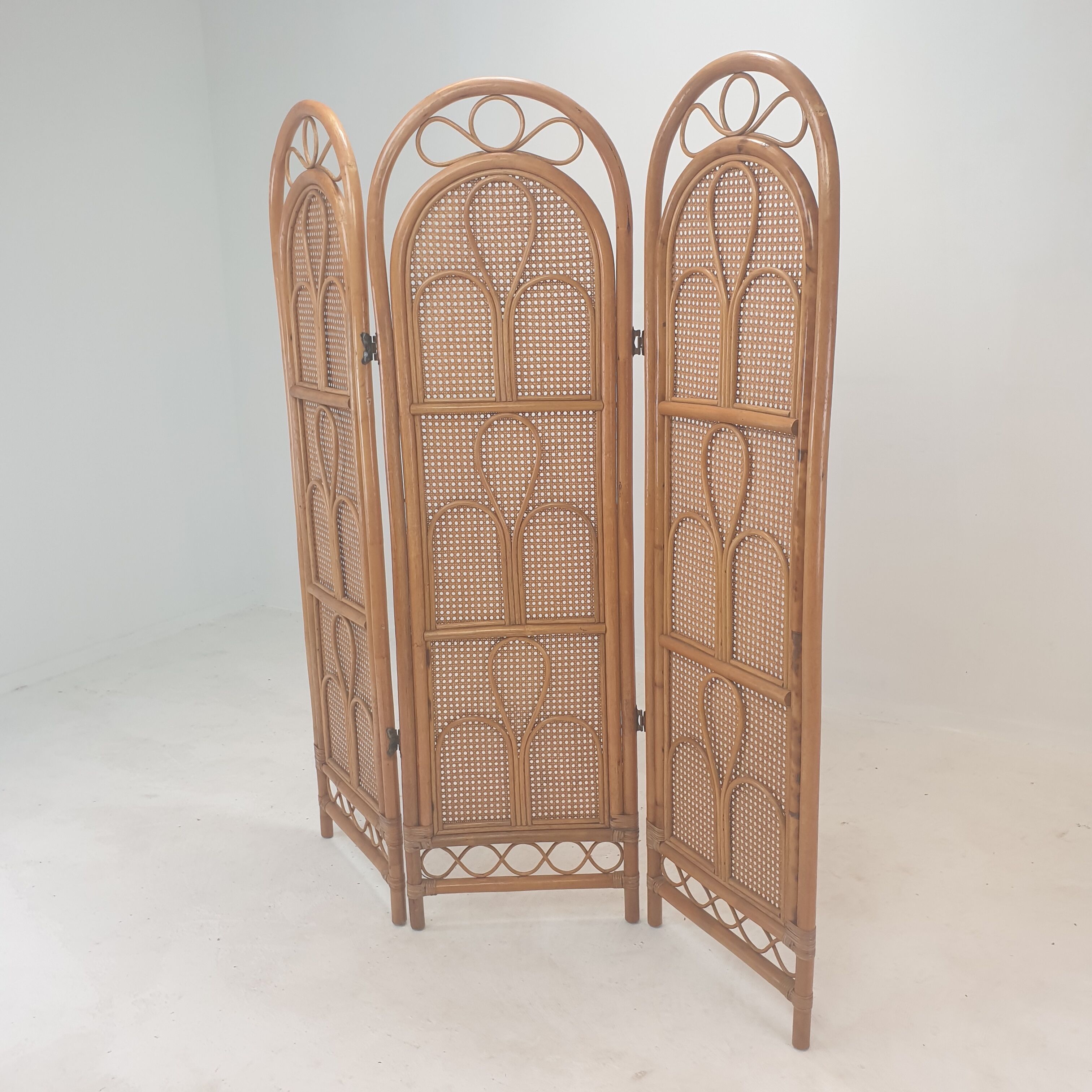 Italian rattan and wicker room divider 1960s