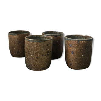 4 cups of terracotta