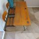 Bureau d’écolier vintage en bois et métal - Bureau double