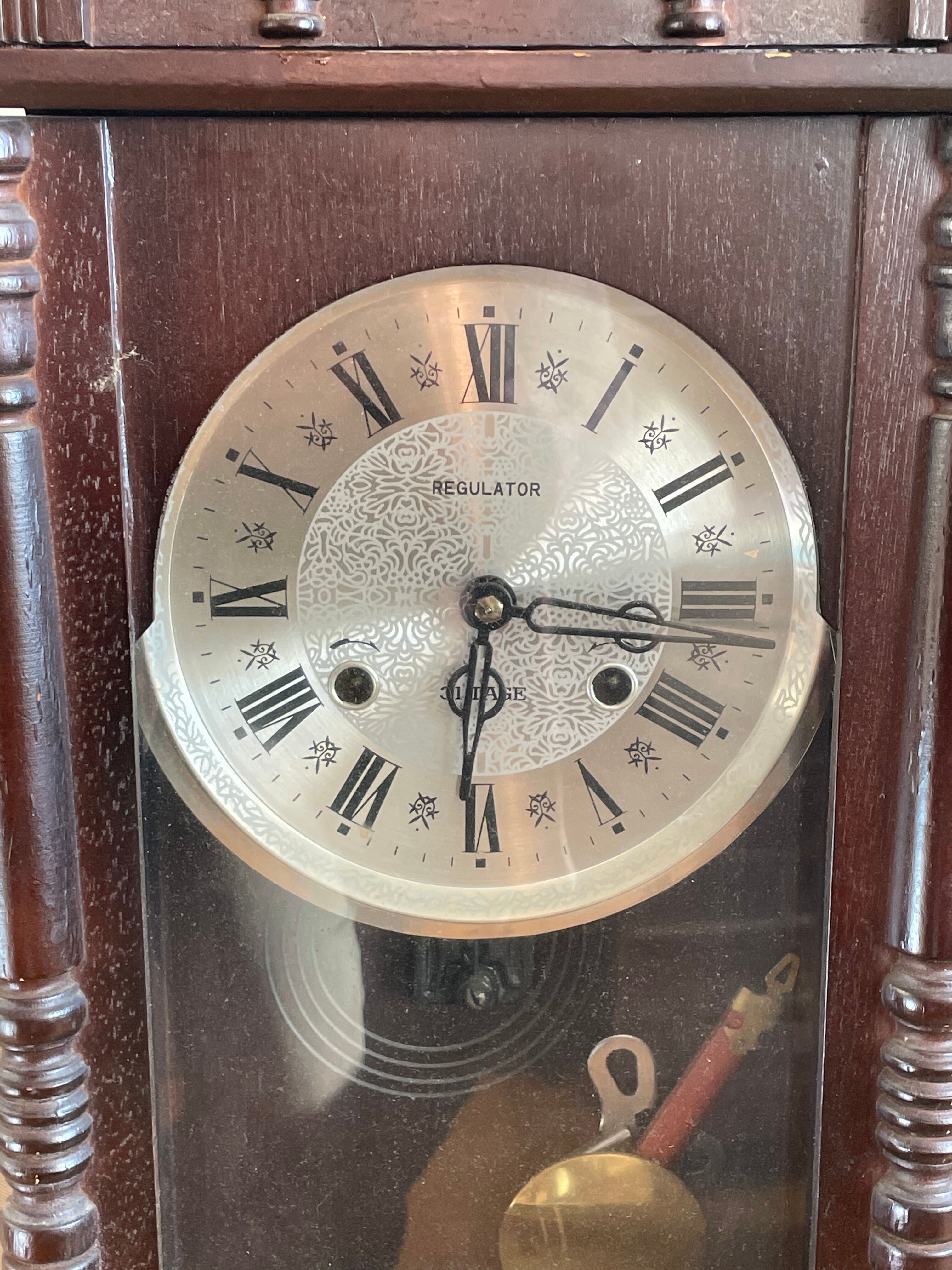 Pendule regulator 31 tage acier inoxydable bois, bronze, verre - xxe siècle