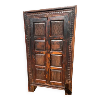 Armoire en bois