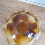 Tulip suspension in opaline caramel color