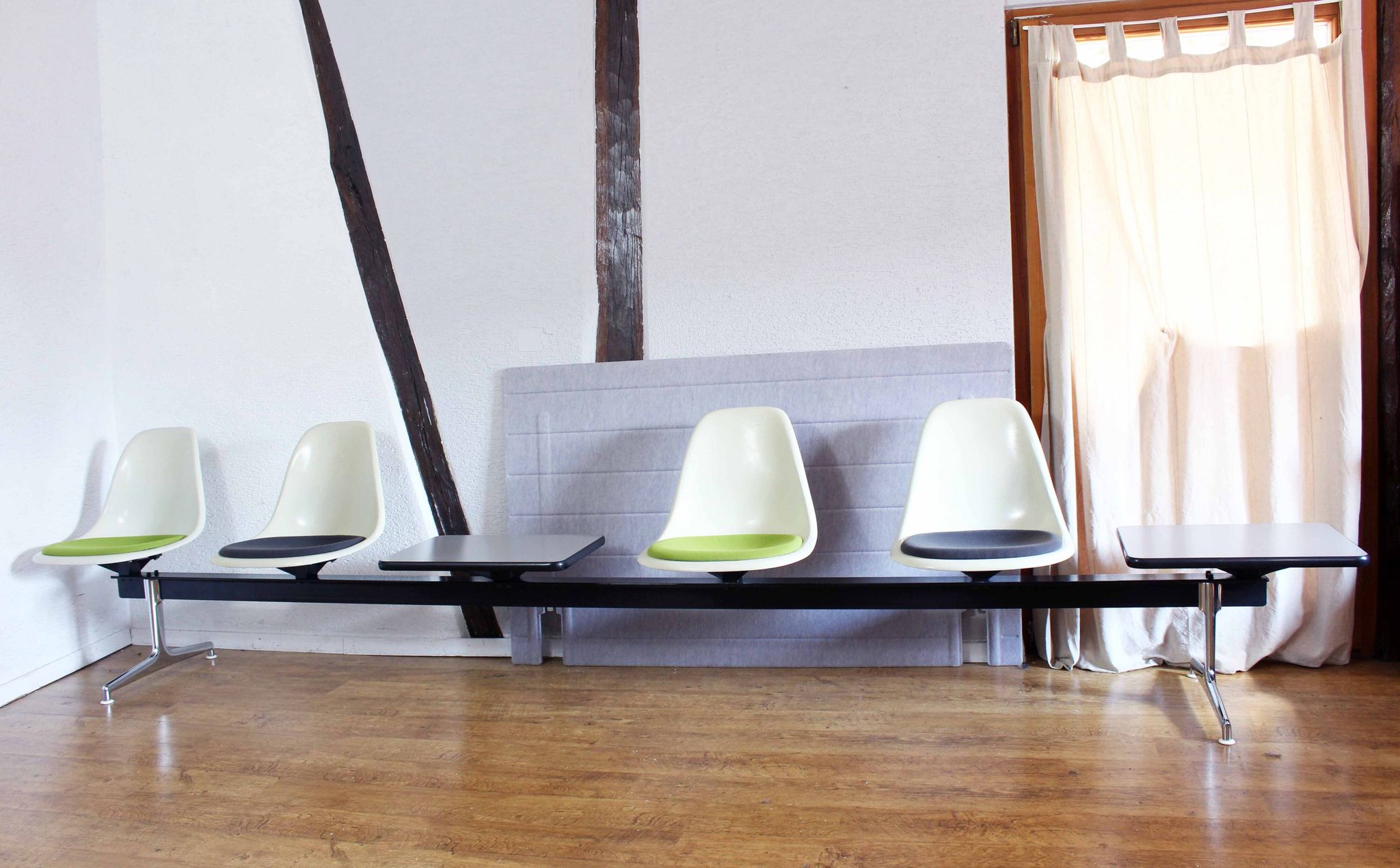 Eames Bench 4 places Vitra Edition 1970 Fibreglass
