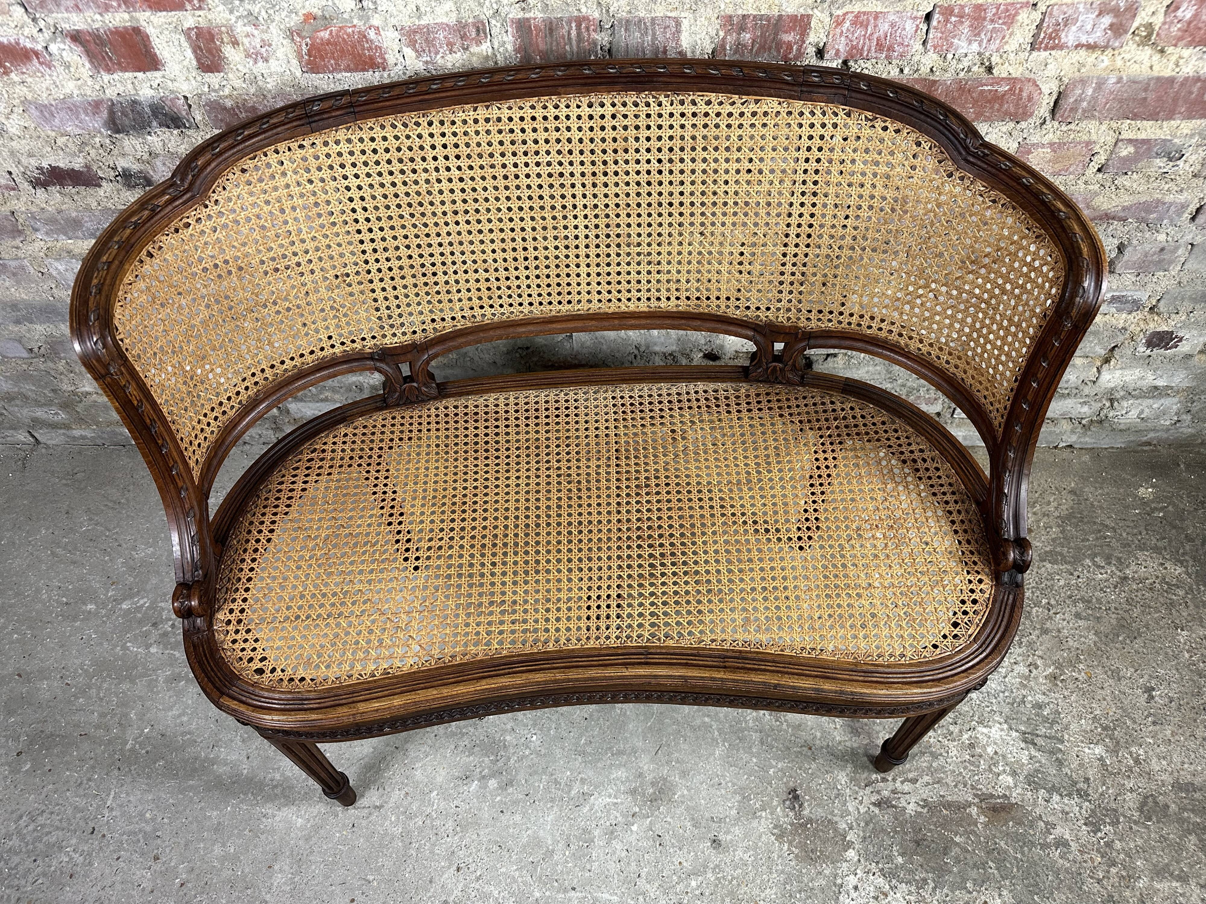 Louis XVI style basket bench
