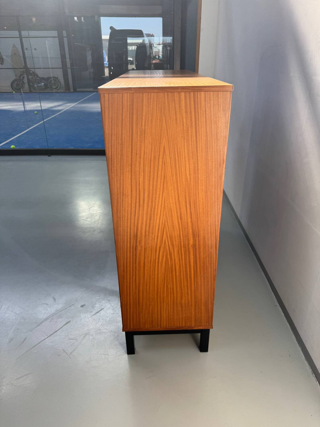 Armoire danoise vintage en teck - années 1970.