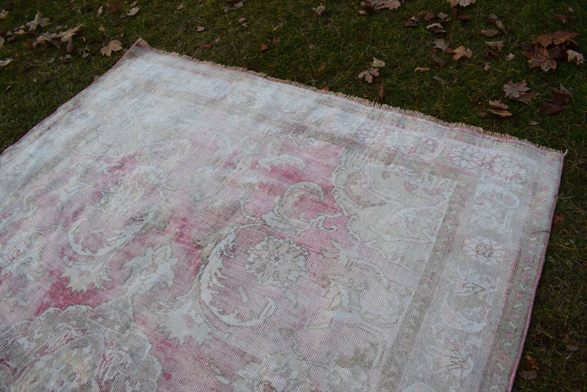 Vintage Turkish rug handmade 190x270 cm