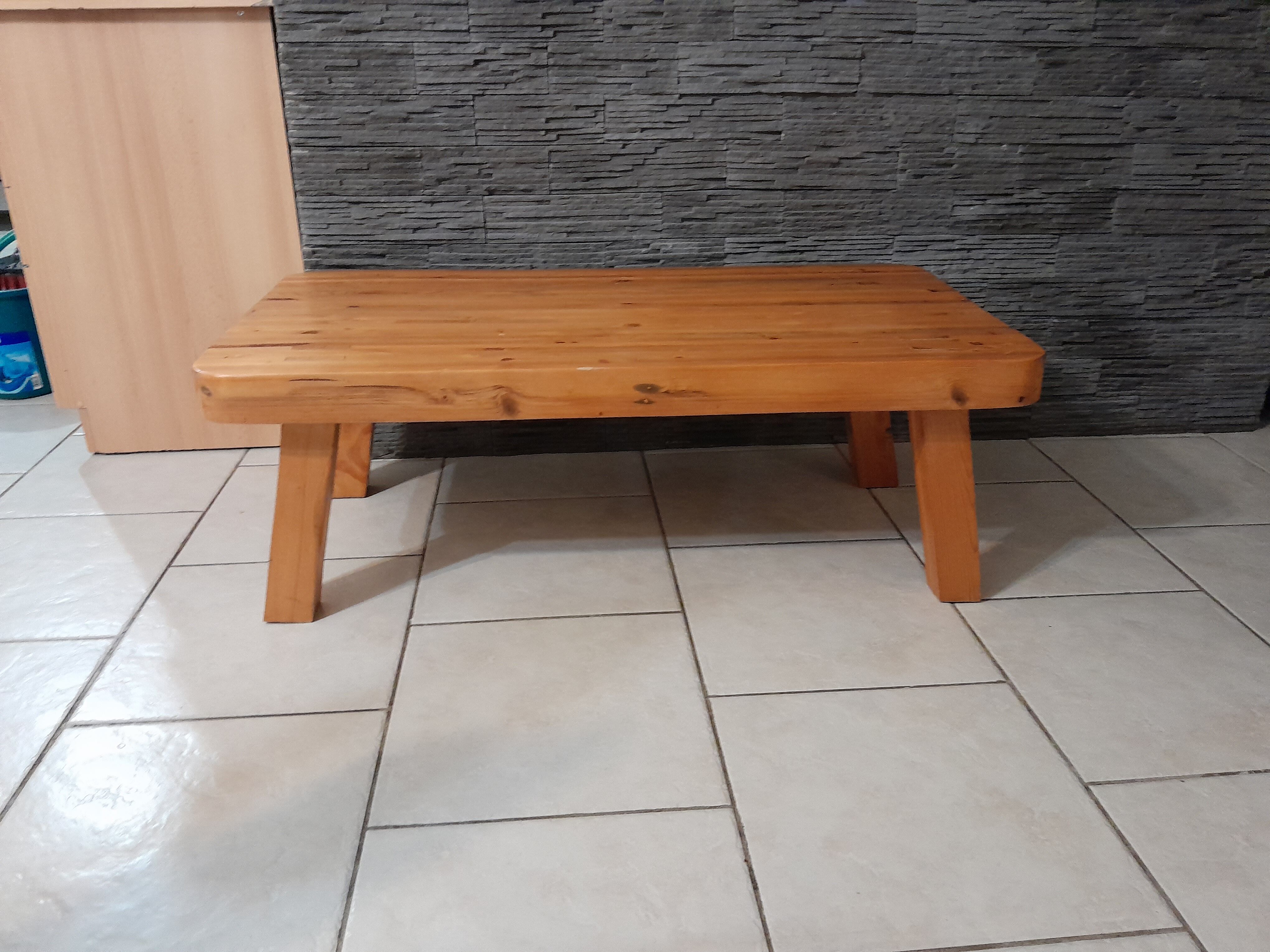 Table basse pin pieds compas vintage années 70-80