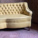 Small padded toad bench