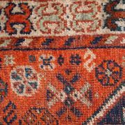 Tapis Antique Shiraz en Laine, Début du XXe Siècle, Élégance Historique