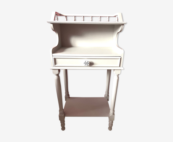 Table de chevet