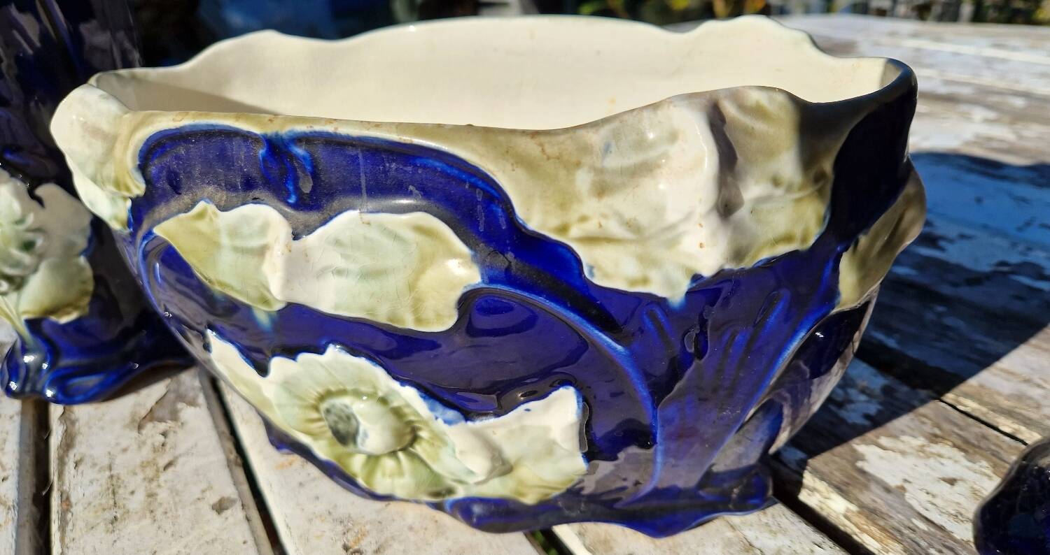 De Bruyn Fives Lille earthenware fireplace surround