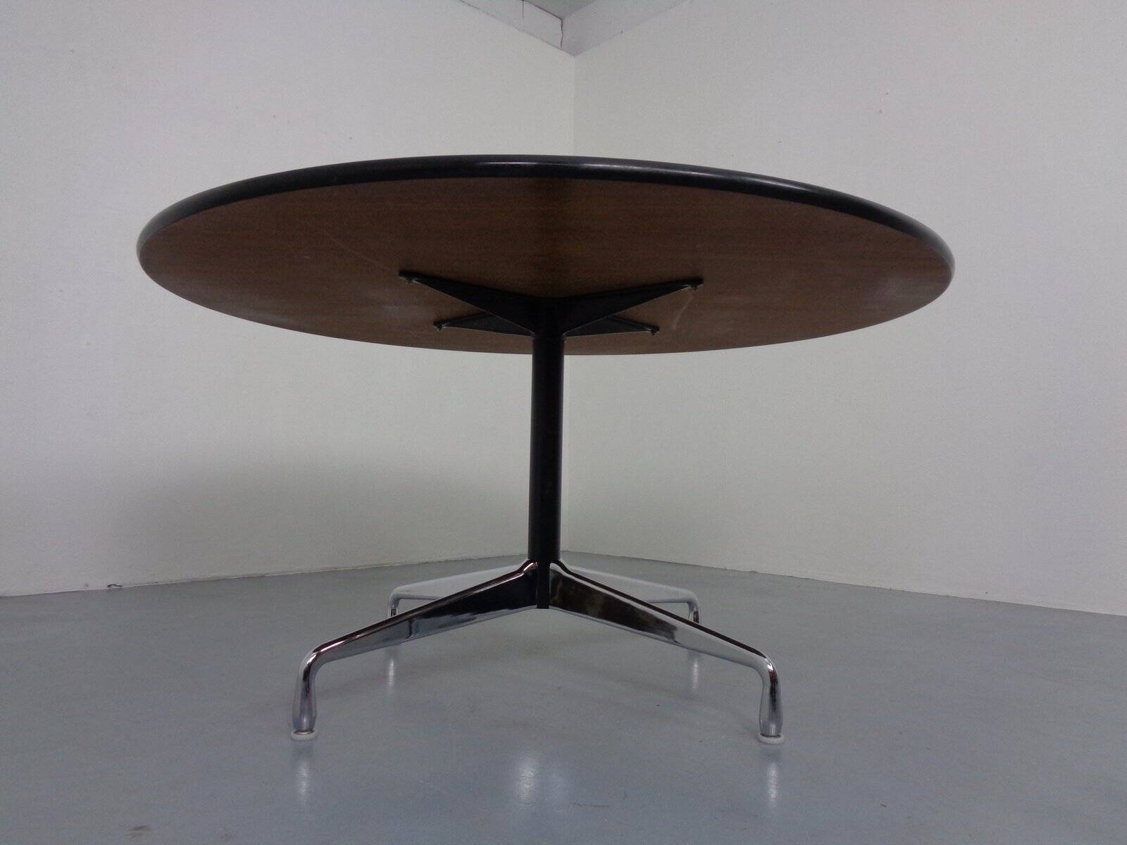 Large Segmented Round Dining Table by Charles & Ray Eames for Herman Miller, 1960s