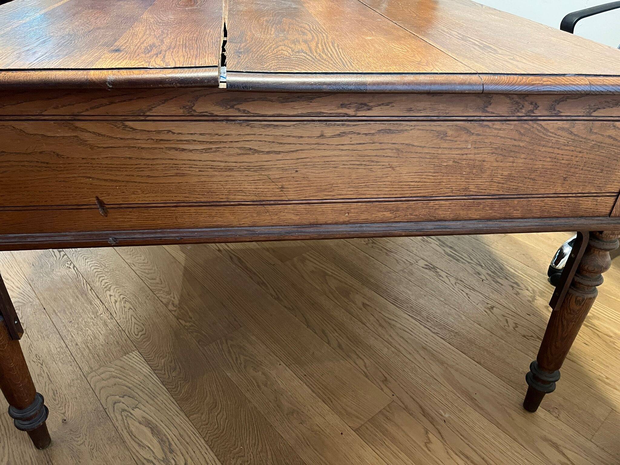 Double-sided oak desk – 19th century – Clichy Carpentry