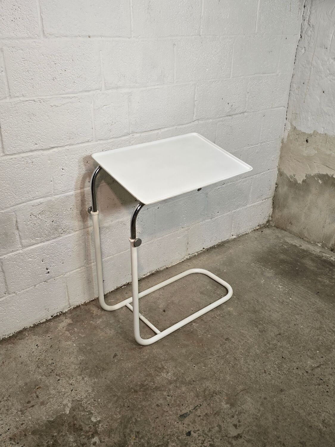 1970s adjustable side table in white lacquered metal