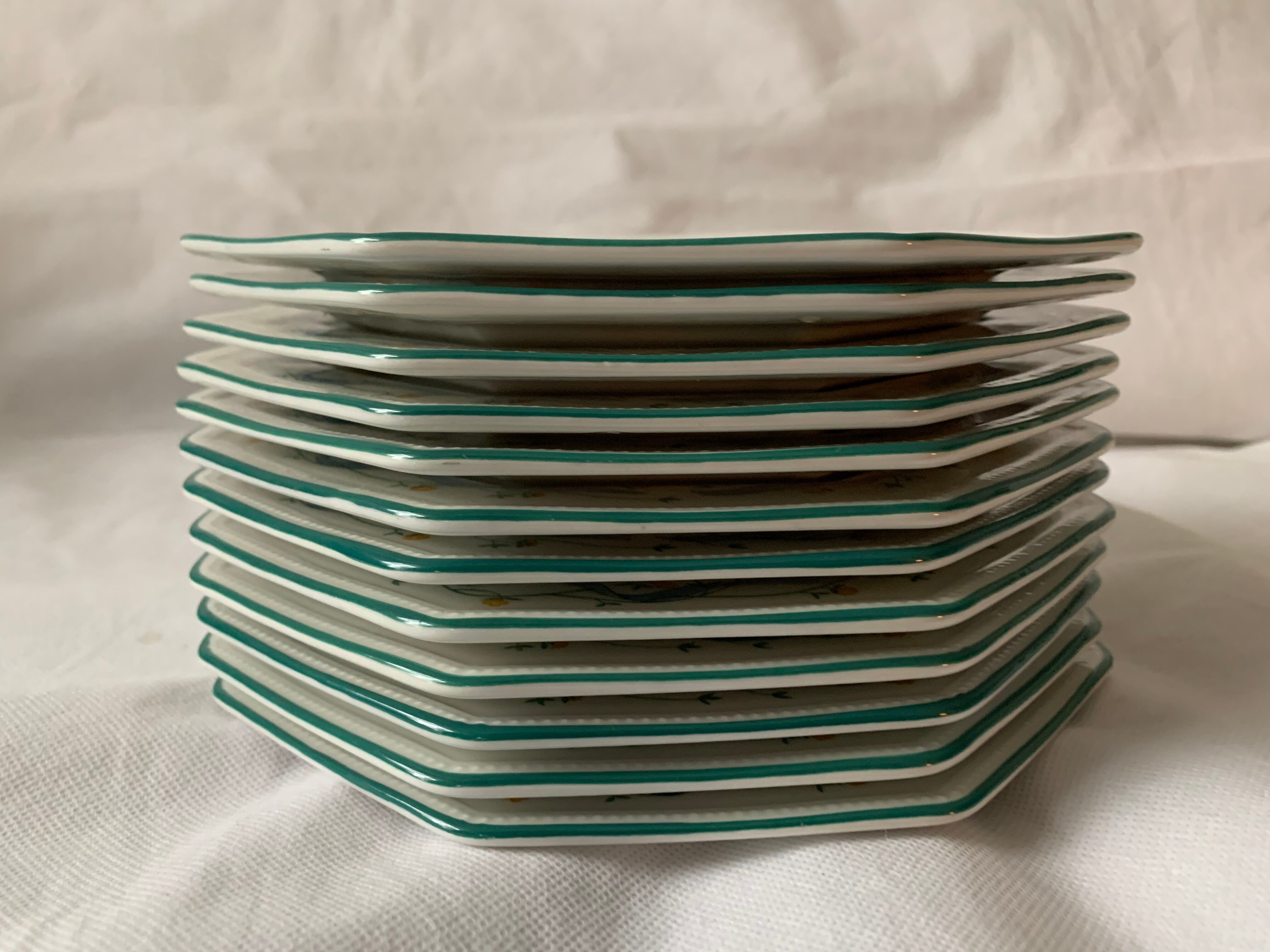 12 octagonal dessert plates in blue and yellow green English porcelain Johnson Brothers