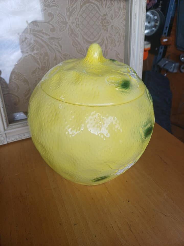 Vintage lemon candy box