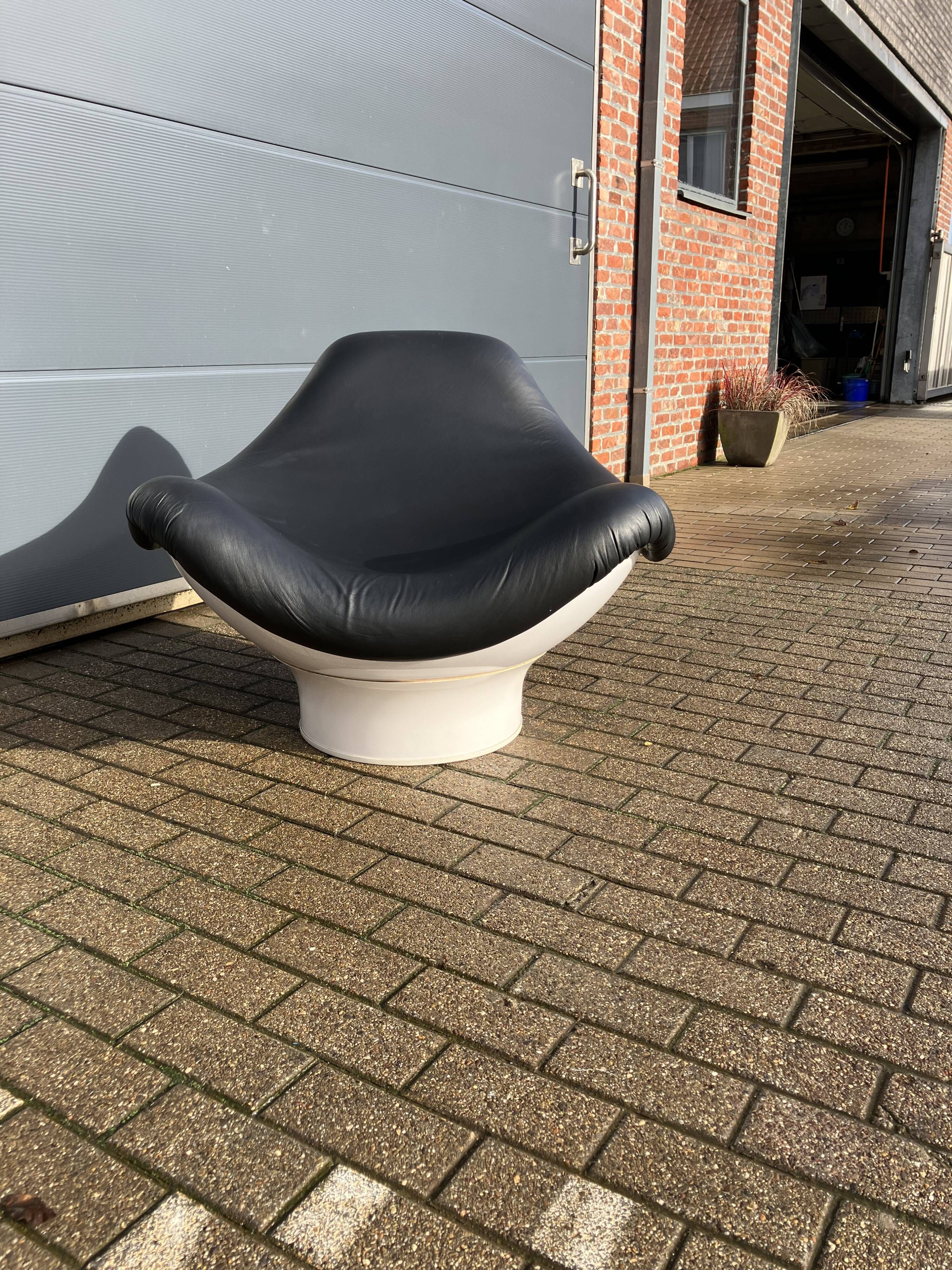 Rodica lounge chair de Mario Brunu pour Comfort Italy 1968