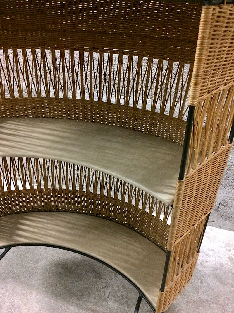 Vintage rattan counter bar