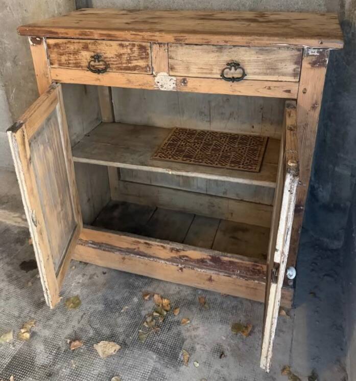 Petit buffet parisien vintage anciens bois  brut