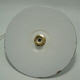 Trio of suspensions in enamelled sheet metal