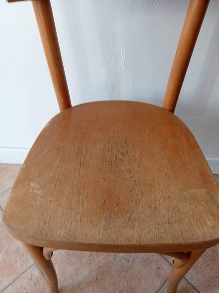 Set of 4 Thonet chairs