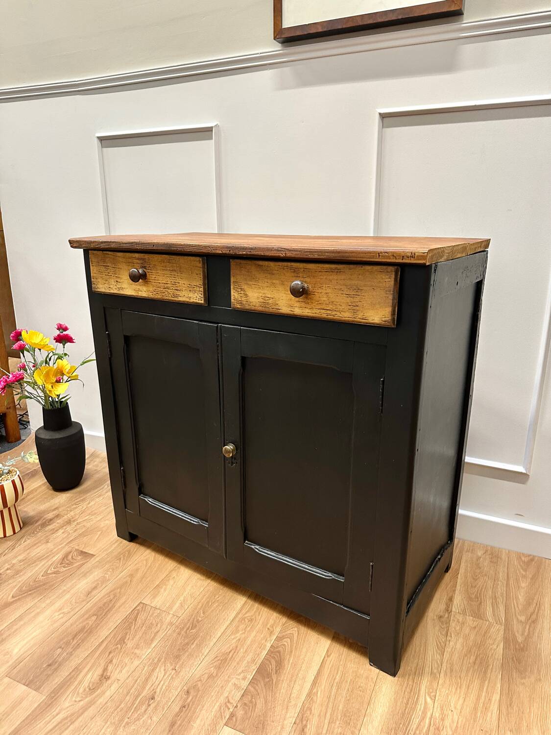 Parisian black and wood sideboard