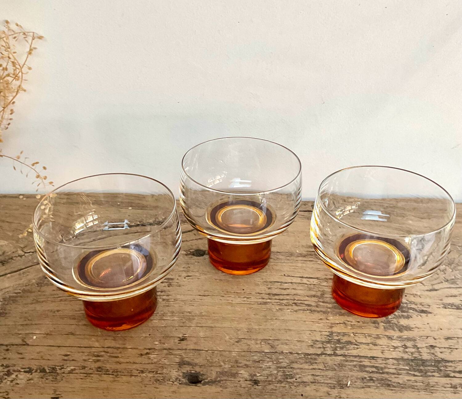 6 vintage luminarc cups