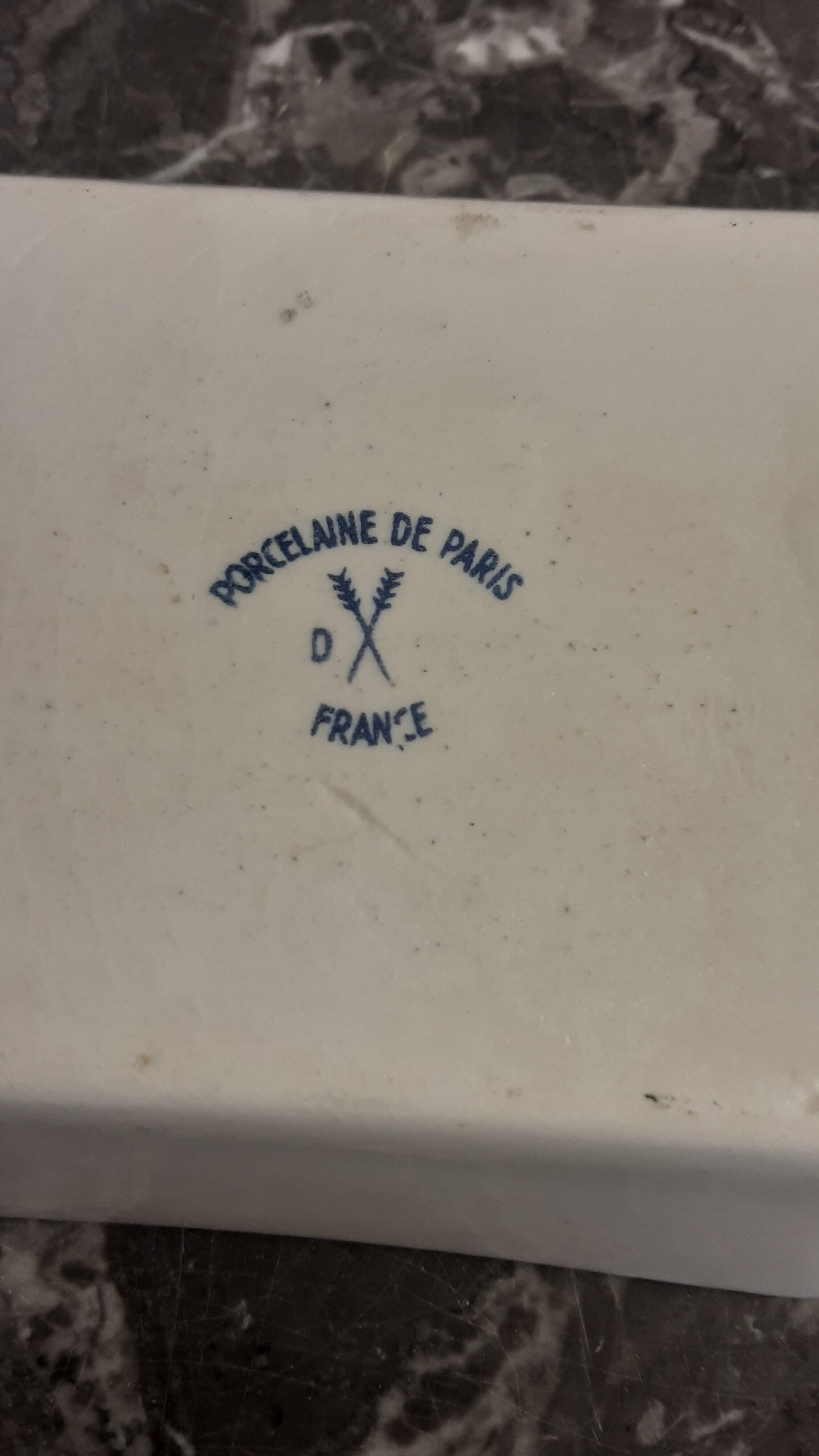 Empty porcelain pocket - vintage