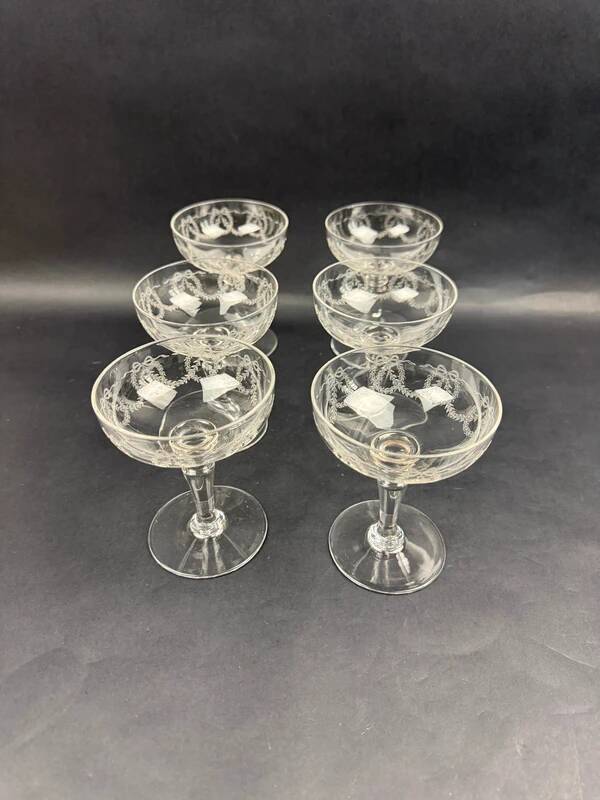 Set of 6 engraved crystal champagne glasses, lot no. 2