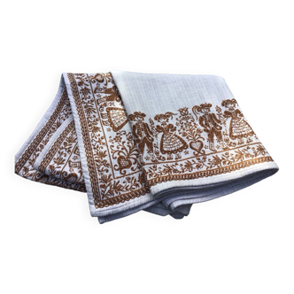 Beige and brown Austrian square tablecloth