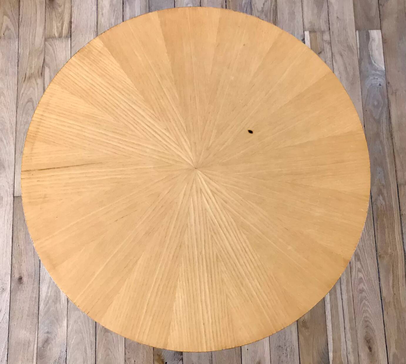 Tripod coffee table in wood and two-tone marquetry Scandinavian design 50s-60s