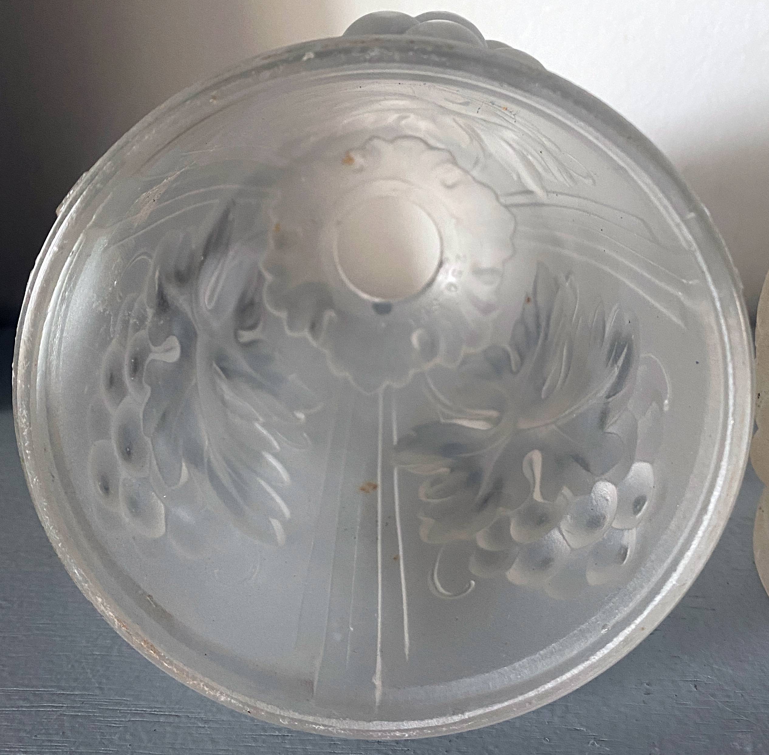 Art deco tulip pendant patterned with vine leaves and grapes to clean