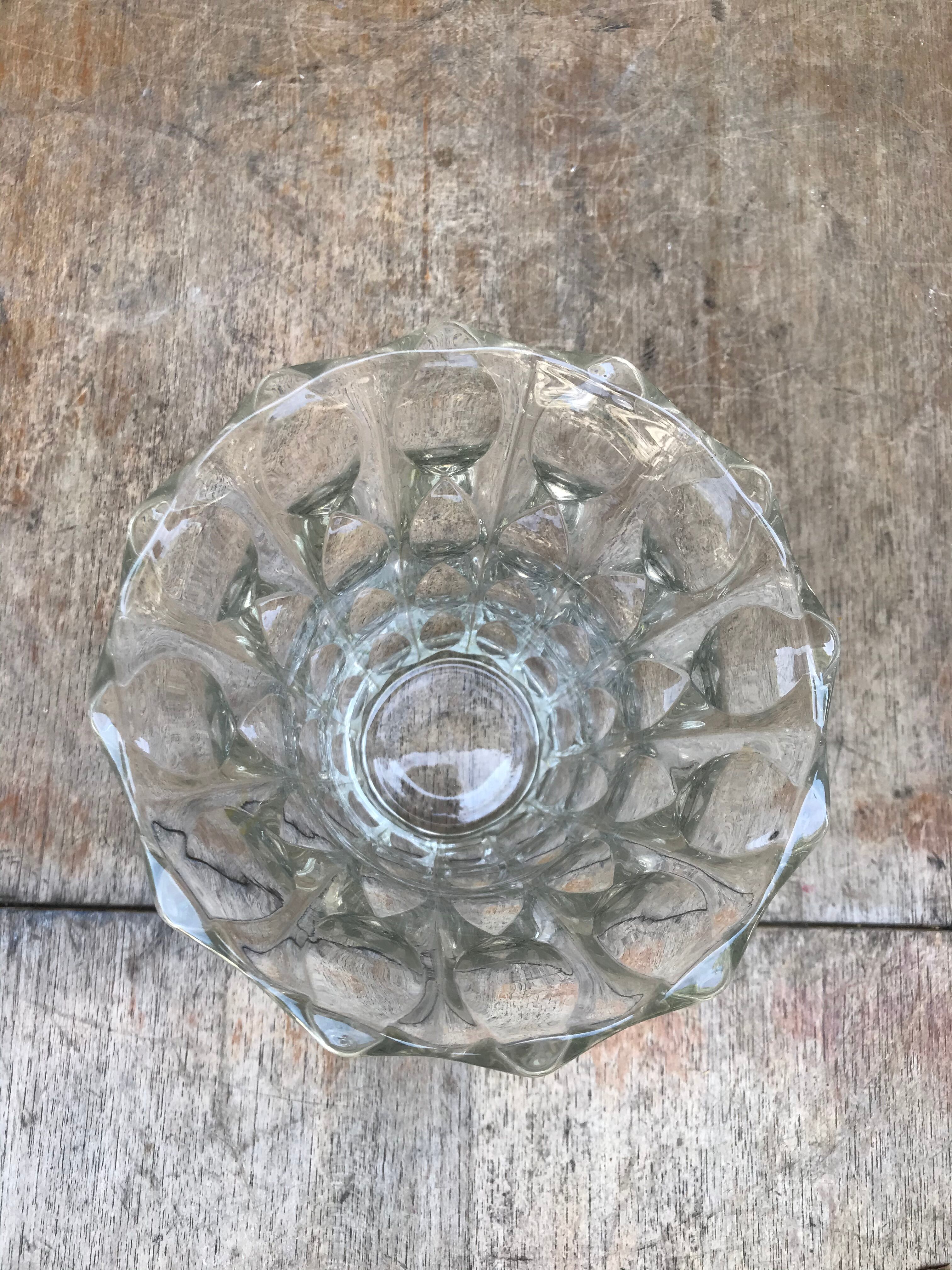 Vase en verre moulé made in Tchécoslovaquie années 70 vintage