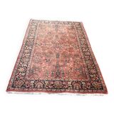 Heriz oriental carpet