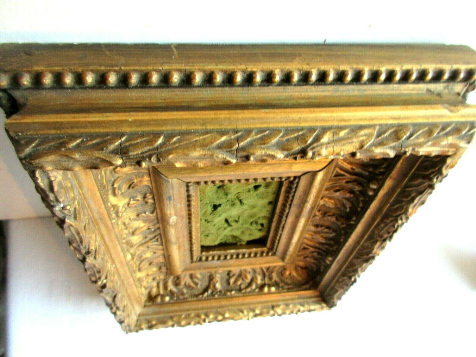 Rectangular frame 19th, carved wood frame, gilded with gold leaf