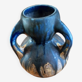 Terracotta vase with 3 handles