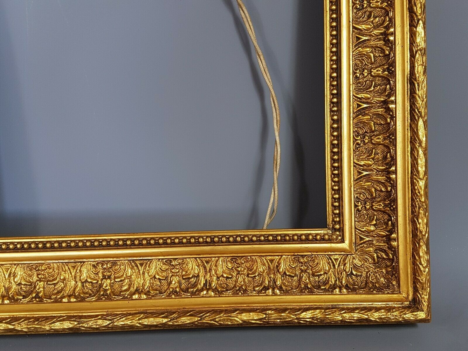 Old frame around 1850 wood - stucco, beaded interior edges, 52x48 hardwood 38x32 cm SB