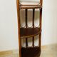 Étagère d'angle vintage en bambou et rotin années 1960/70