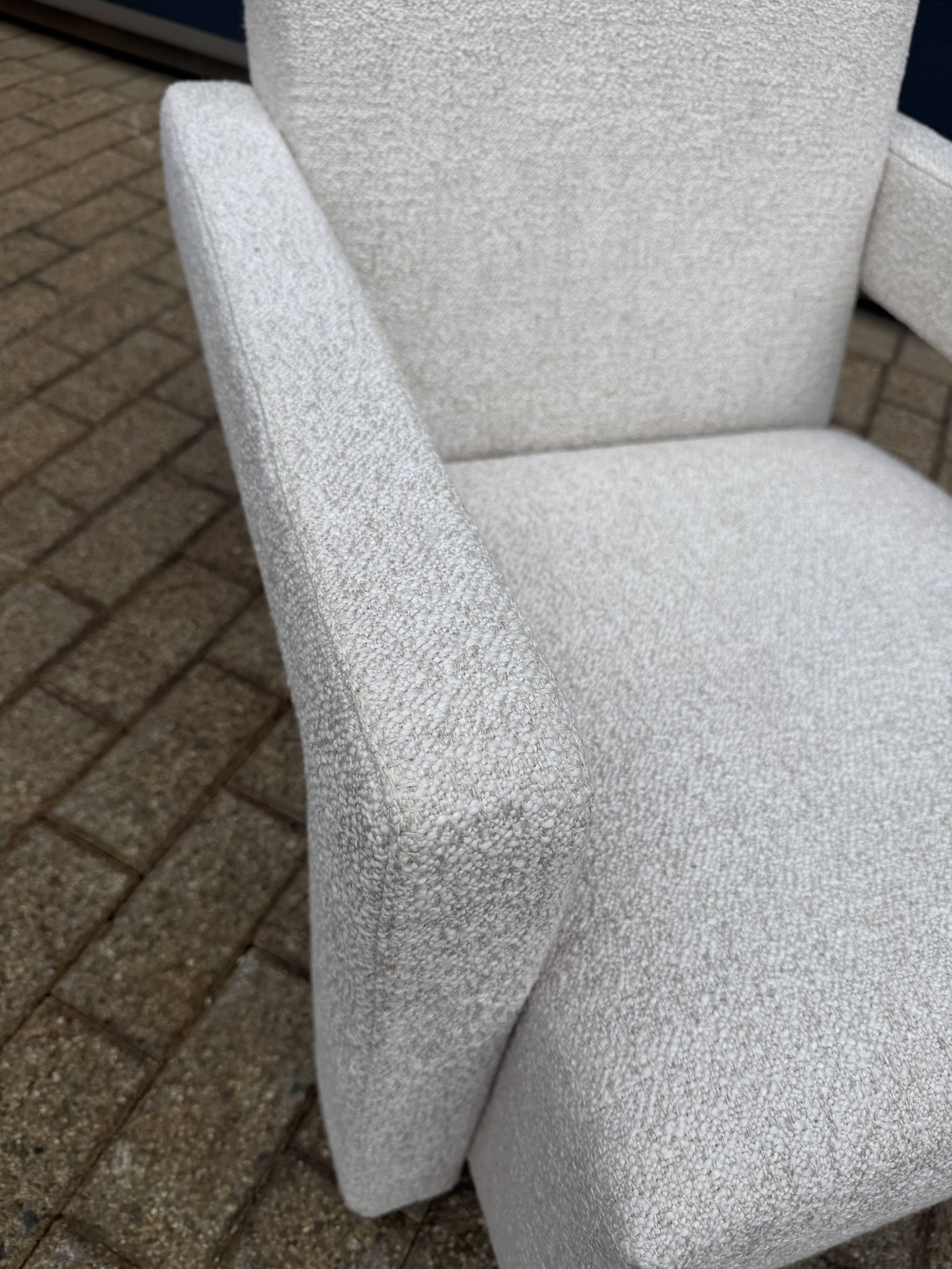 2x Cassina Utrecht chair in beige bouclé, Gerrit Rietveld. In NEW CONDITION!!