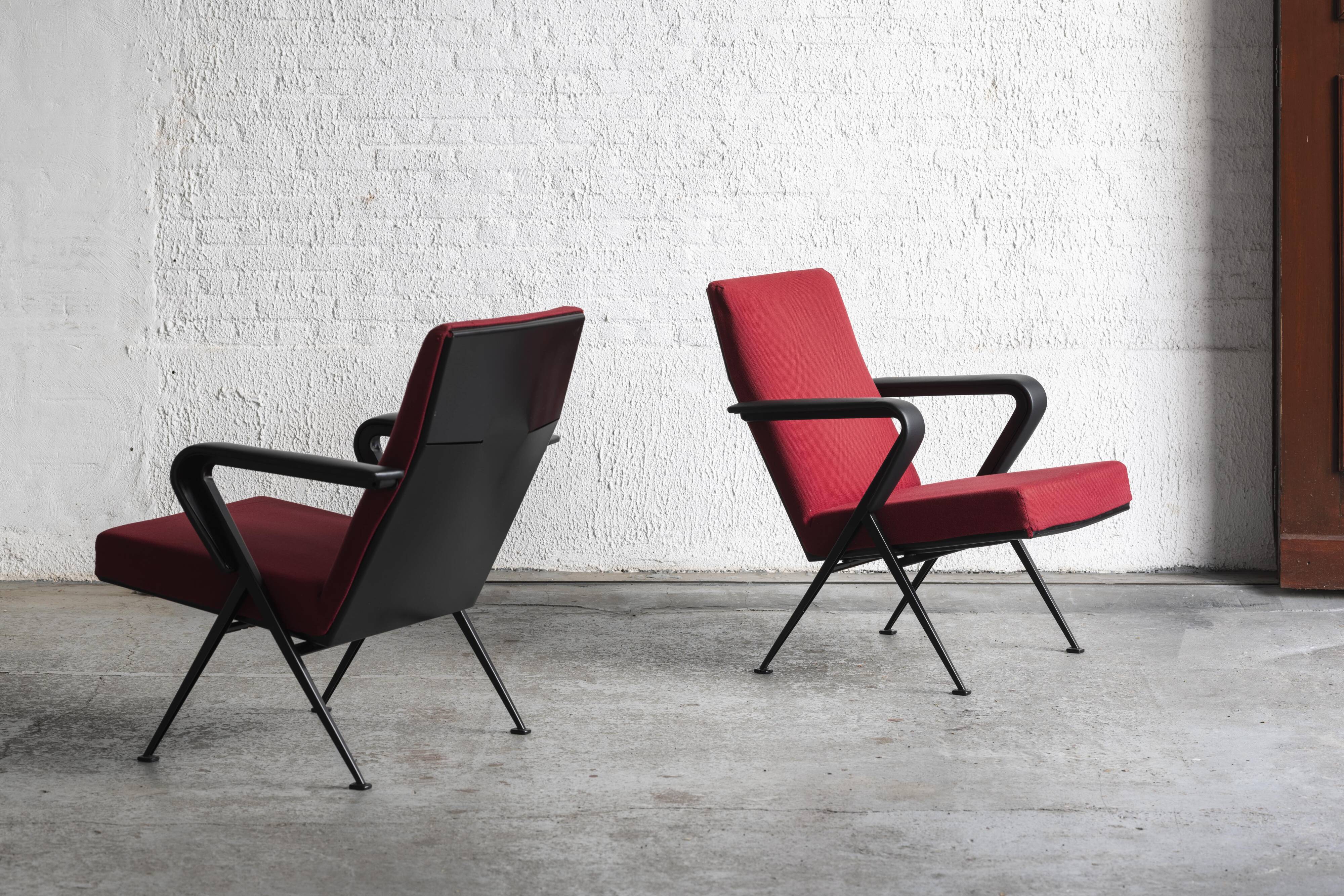 Lot de 2 fauteuils 'Repose' de Friso Kramer