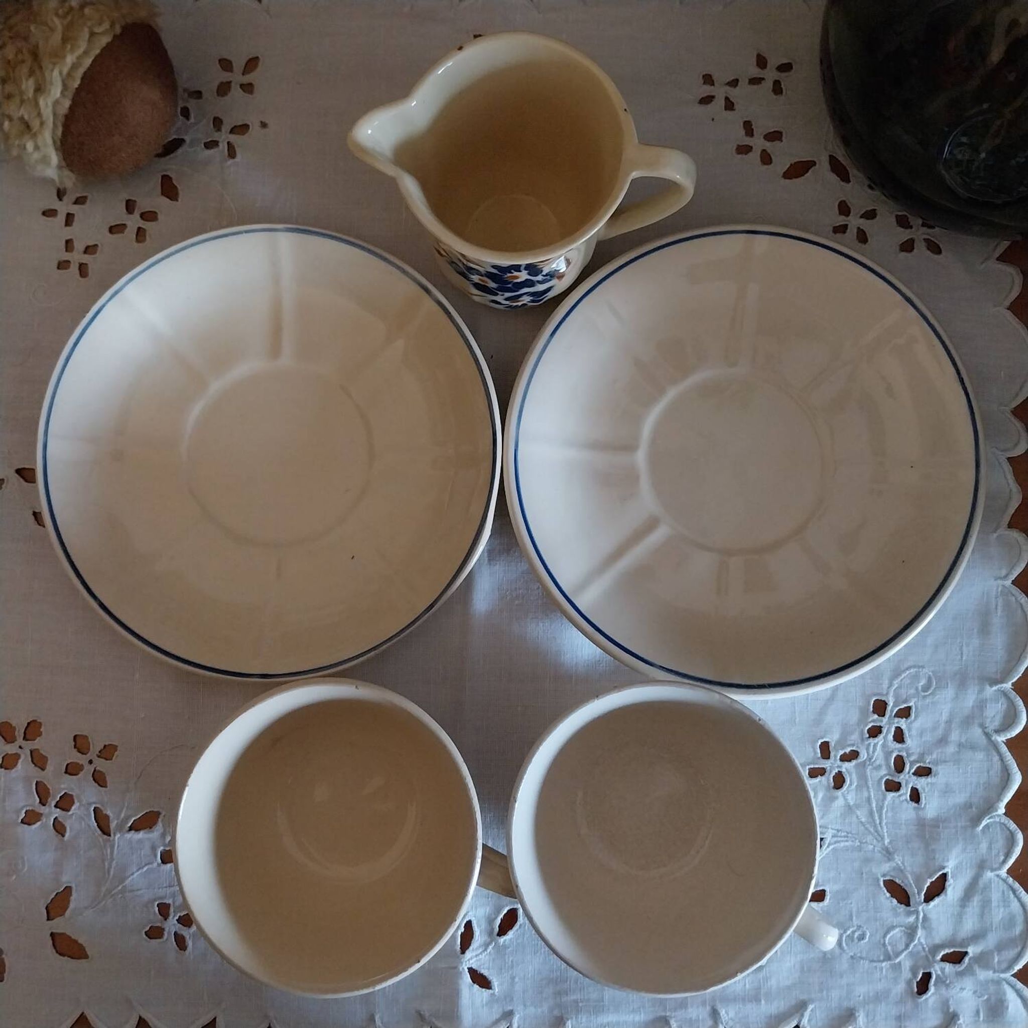 Old cups and saucers milk jug Badonviller