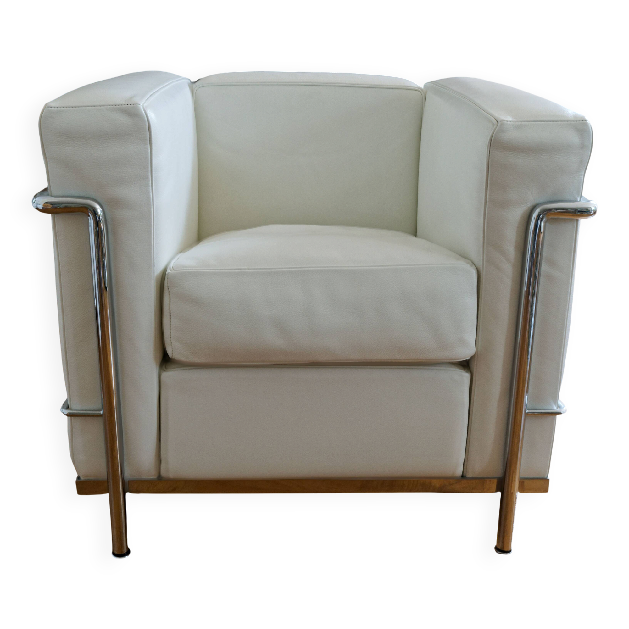 LC2 armchair Le Corbusier white leather reissue Cassina (4 armchairs available).