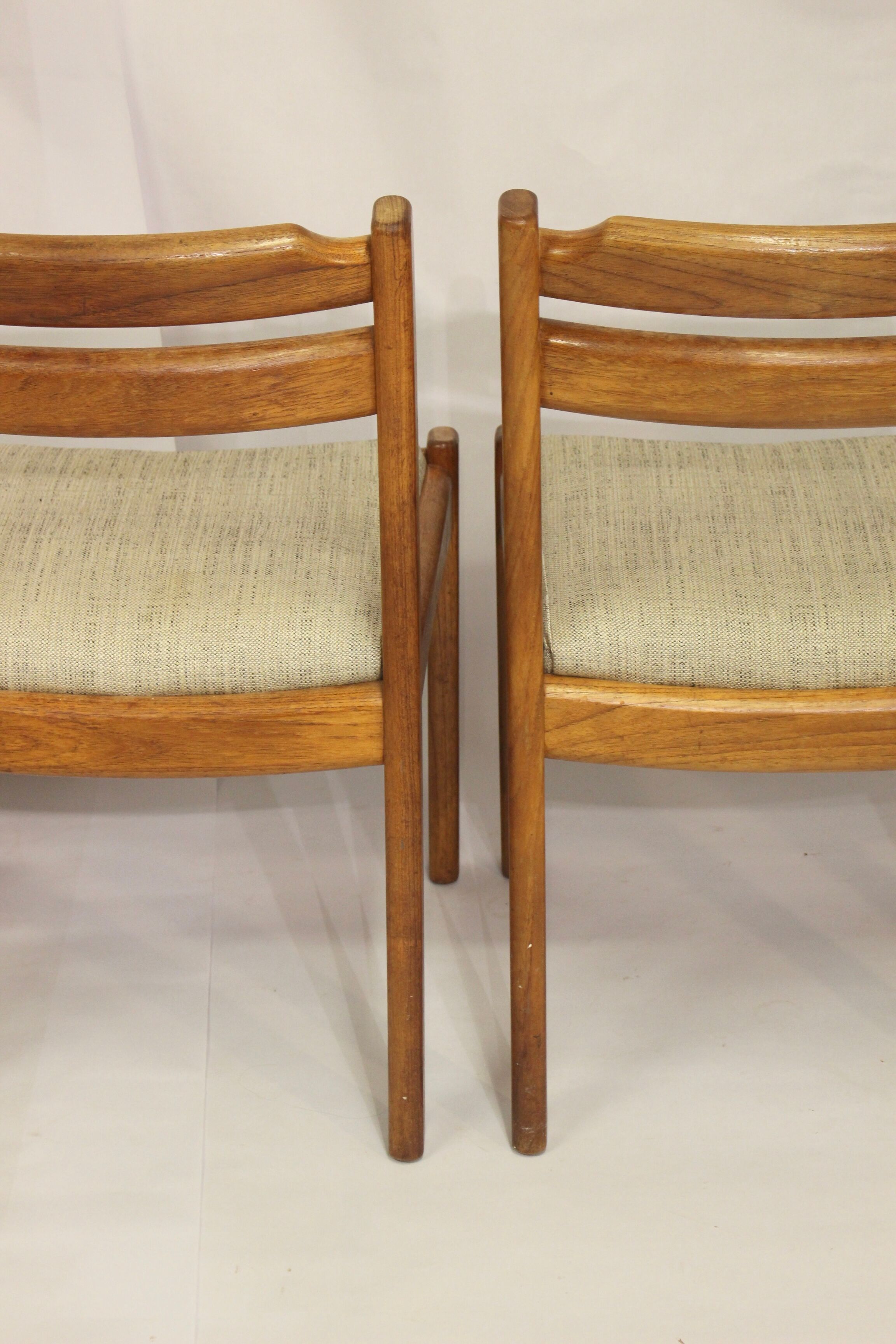Set of 4 chairs dyrlund year 60 in teak