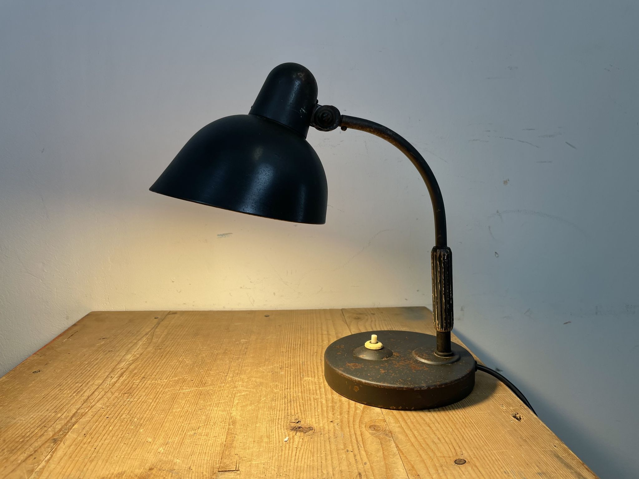 Lampe de table industrielle noire de Siemens, années 1930