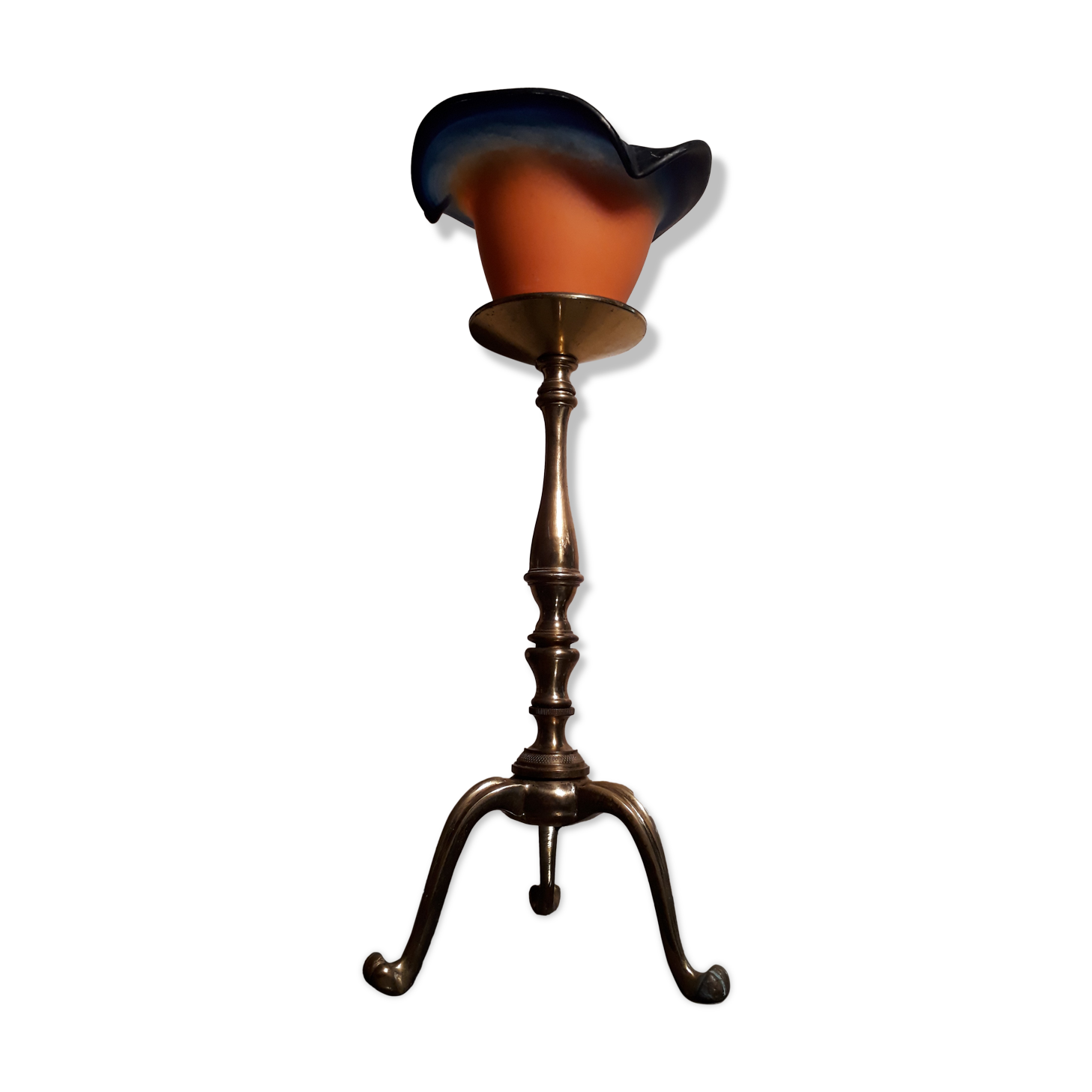 Golden bronze tripod lamp