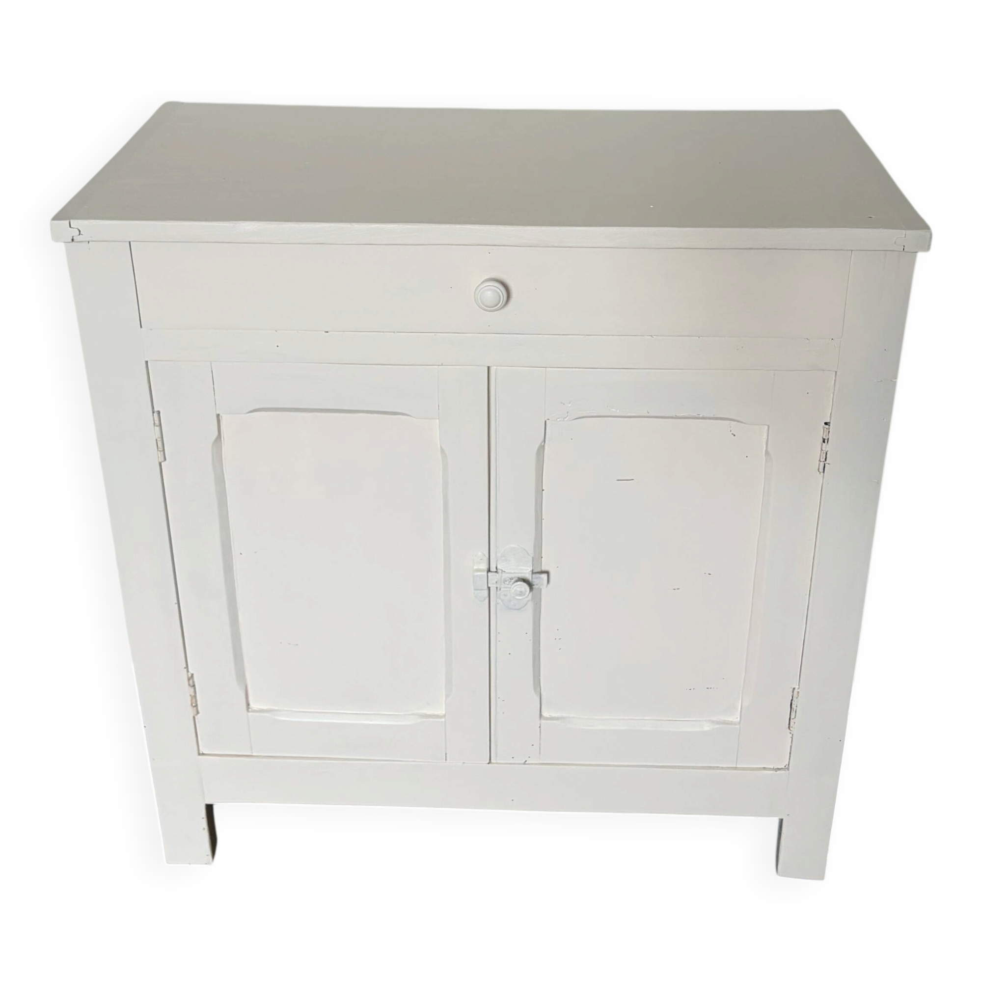 Vintage Parisian buffet 260209