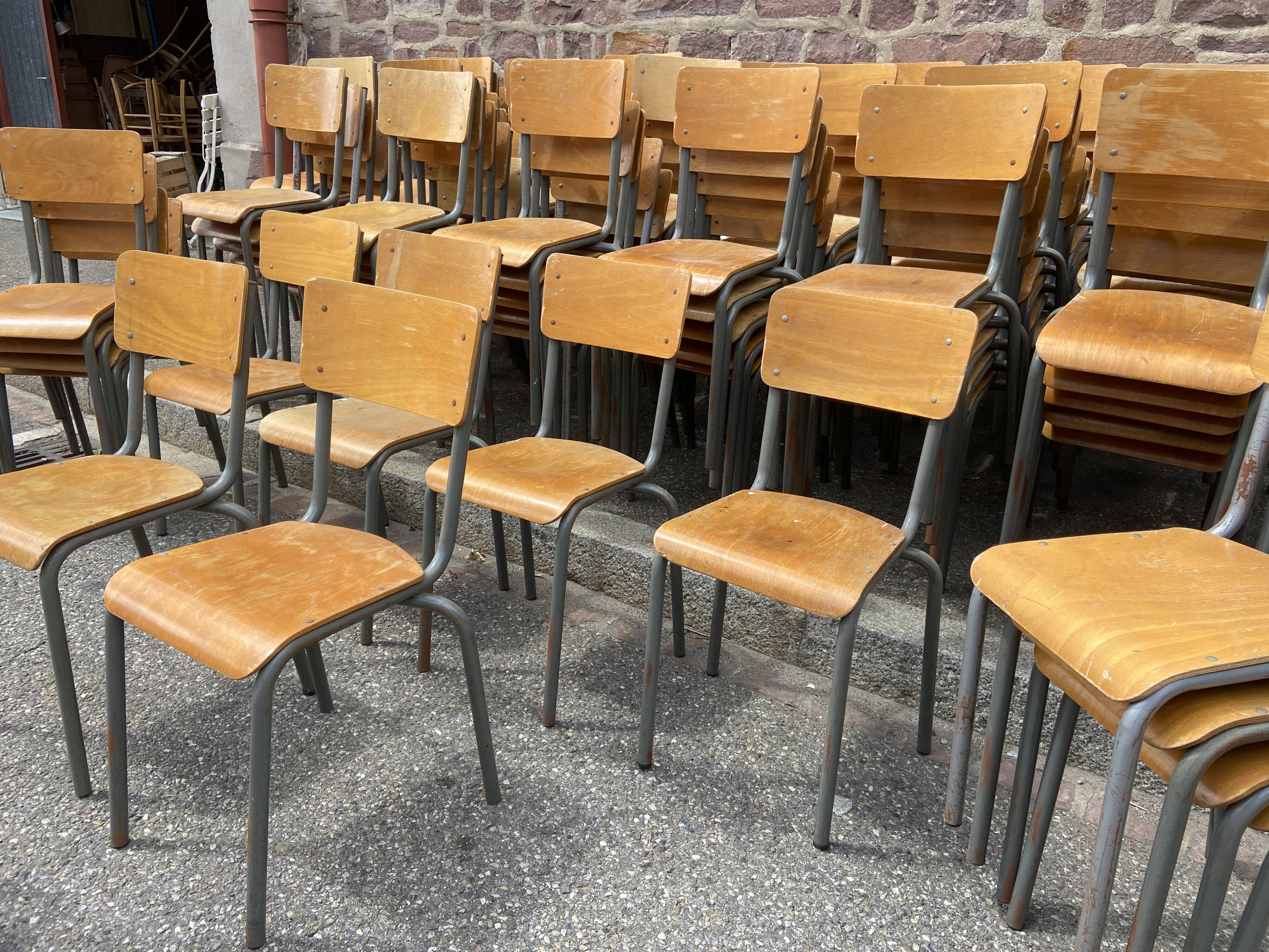 Lot 100 school chairs mullca