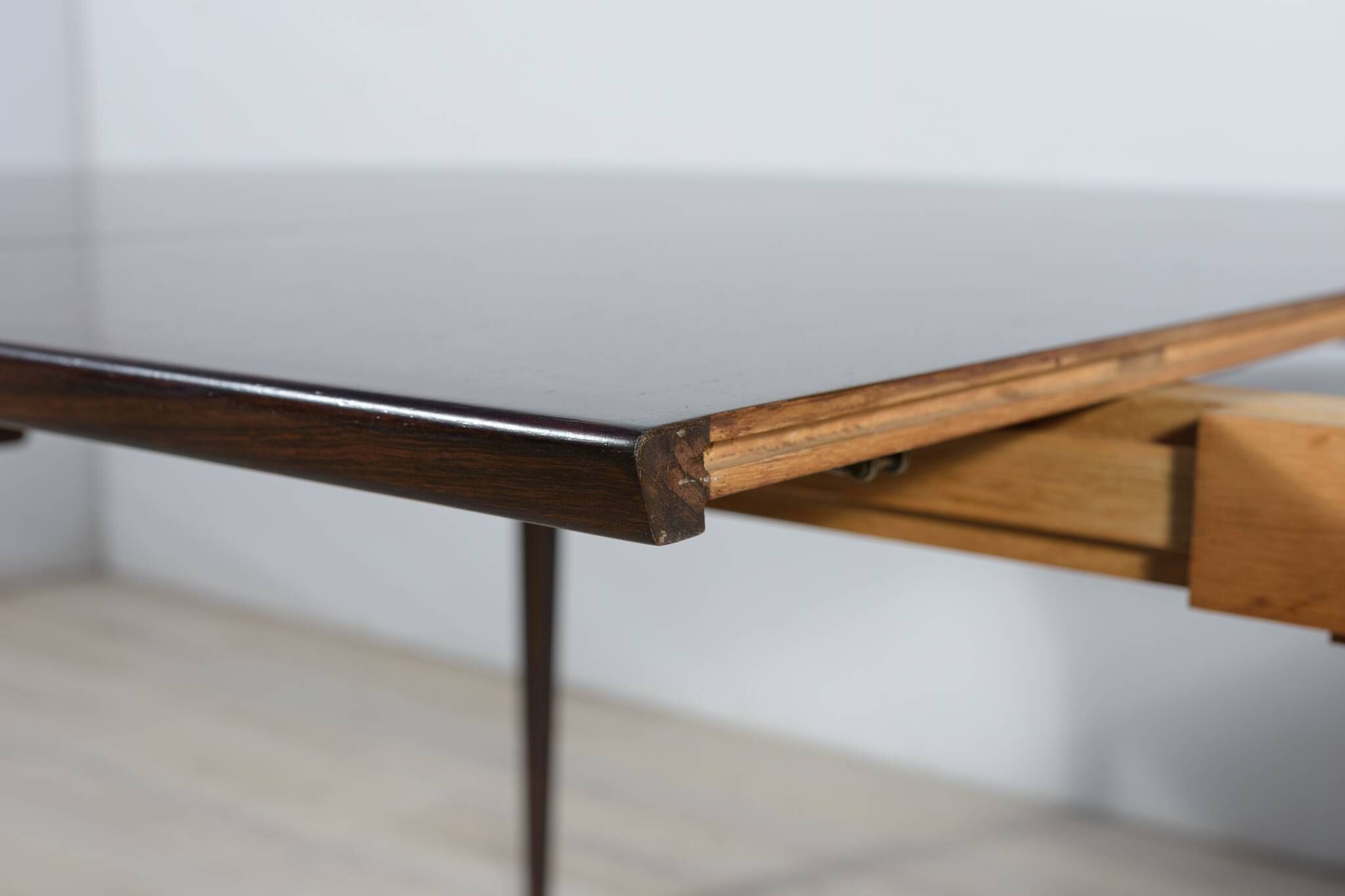 Mid-Century Round Rosewood Dining Table by Henry Rosengren Hansen for Brande Mobel Industry, 1960s