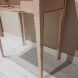 Patinated table rosé and wood