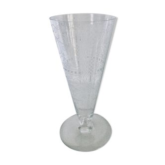 Vase en cristal de Baccarat modèle Lido